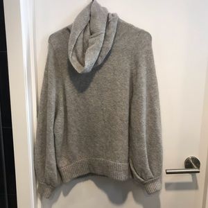 ✨ Babaton Adichie oversized turtleneck sweater